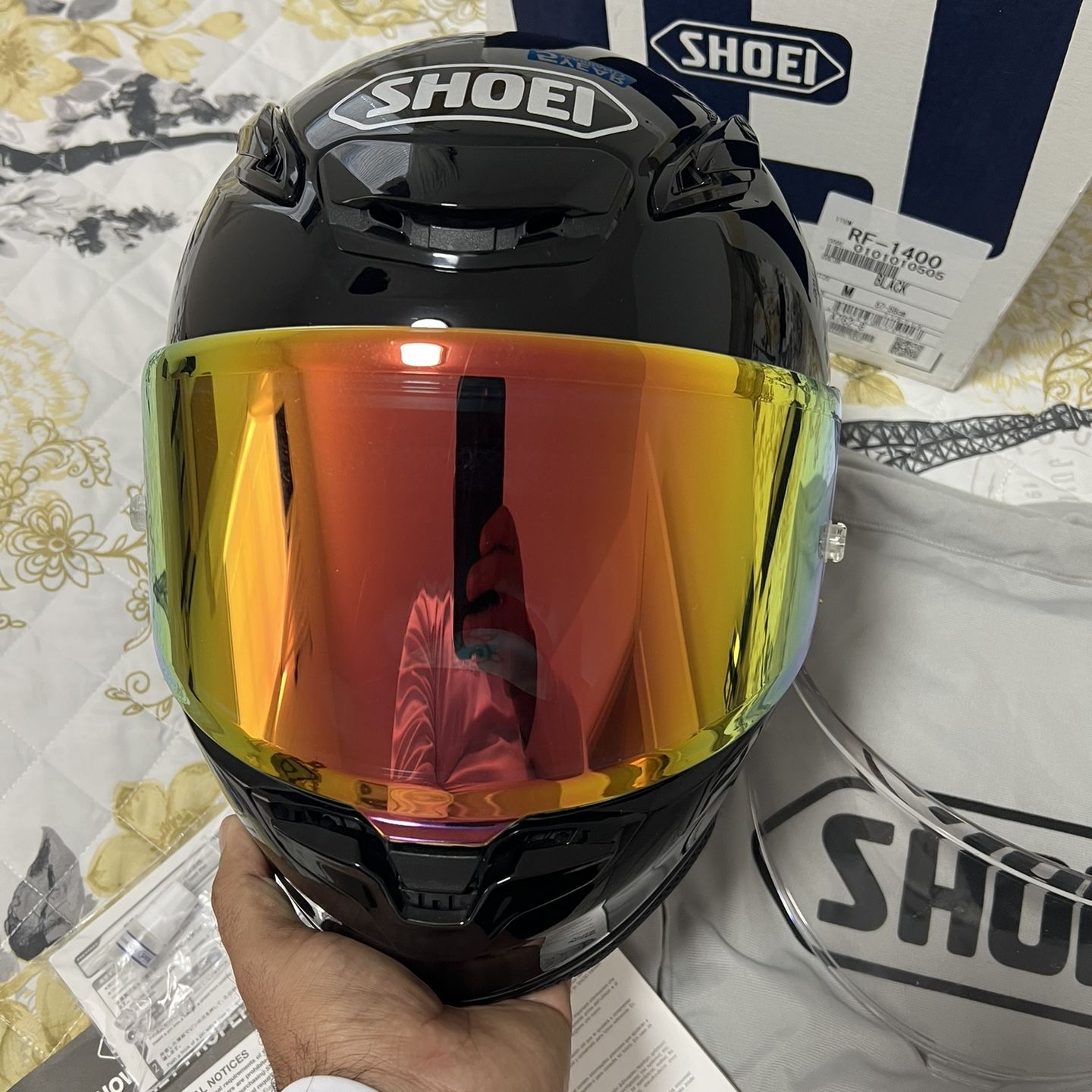 shoei rf 1400 gold visor SHOEI RF 1400 Medium for Sale in Hialeah, FL