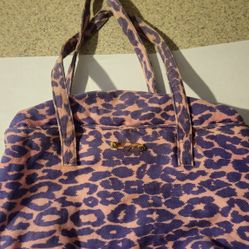 DOLCE & GABBANA Handbag

Leopard print pink Vintage - Certificate Of Authenticity