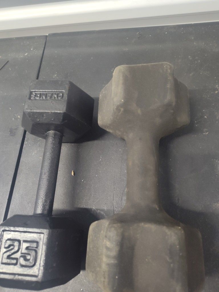 10lb KEG BALL, 25LB AND 30LB LARGE GRIP HEX DUMBBELLS