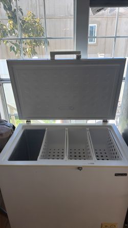 Magic Chef chest freezer