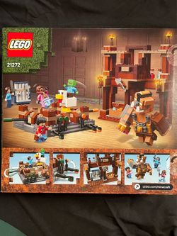 LEGO - A MINECRAFT MOVIE - WOODLAND MANSION FIGHTING RING