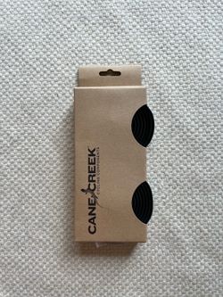 Cane Creek Liege Handlebar Tape - Black - BNB - Brand new - Half price from the new one - Length: 200cm - Width: 30mm - Thickness: Liège: 2.5mm - Surf