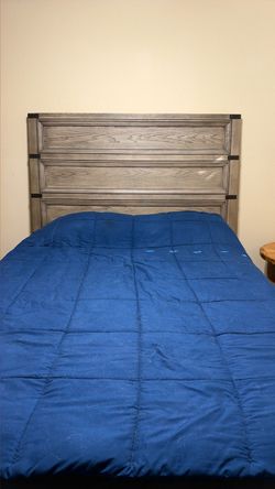 Queen size bed