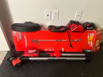 Milwaukee M18 Brushless 18V 16 in. Gordless Battery Powered String Trimmer Kit with 6.0 Ar High Output Battery and Charger