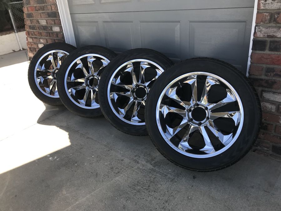 (4) TEZZEN 22” rims by LEXANI