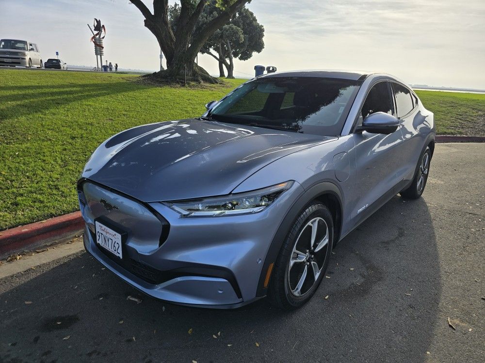 2022 Ford Mustang Mach-E