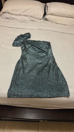 Vestido elegante verde brilloso Talla L