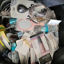 Makeup Lipsticks Brushes Accessories 