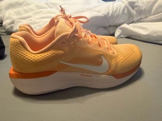 Women’s Nike size 9