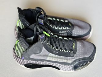 Jordan XXXIV low black vapor green bleach, coral