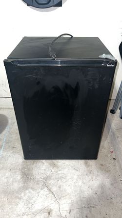 Mini fridge