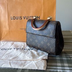 Louis Vuitton Cluny Mini