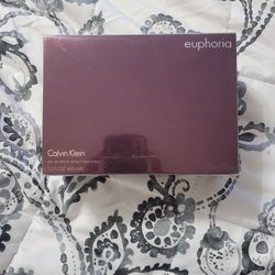 Calvin Klein  Perfume 