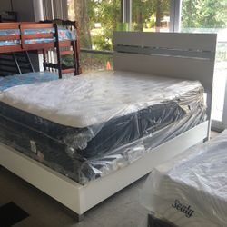 Beautiful White With Silver Accent Queen Bed