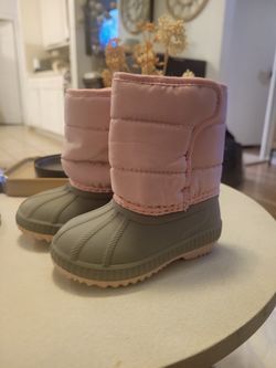 Toddler Size 5 Snow Boots