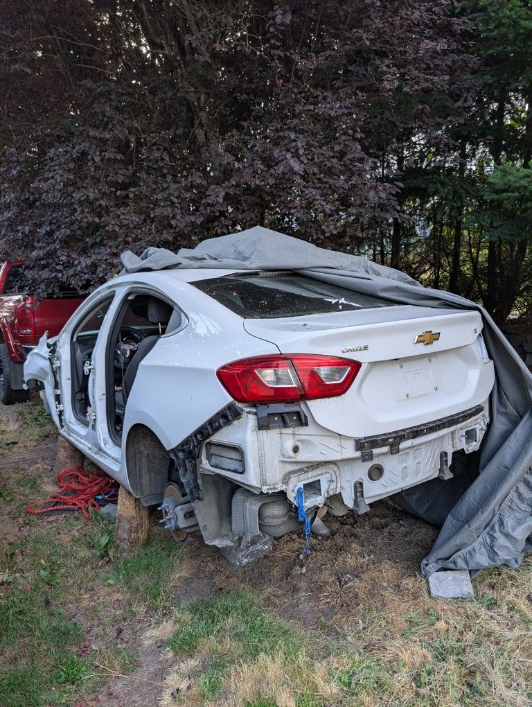 Chevrolet Cruze 2018 Parts