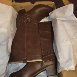 JBU Boots Size 10