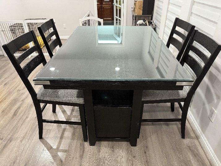 Living Room Dining Table With Chairs