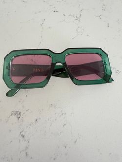 Mango Sunglasses with pink lenses