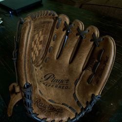 Rawlings Player Preferred 11” Infielder’s Glove Perfect Condition 