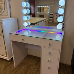 Small Glass Top Make Up Vanity