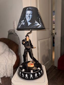 King America Elvis Presley animated musical lamp