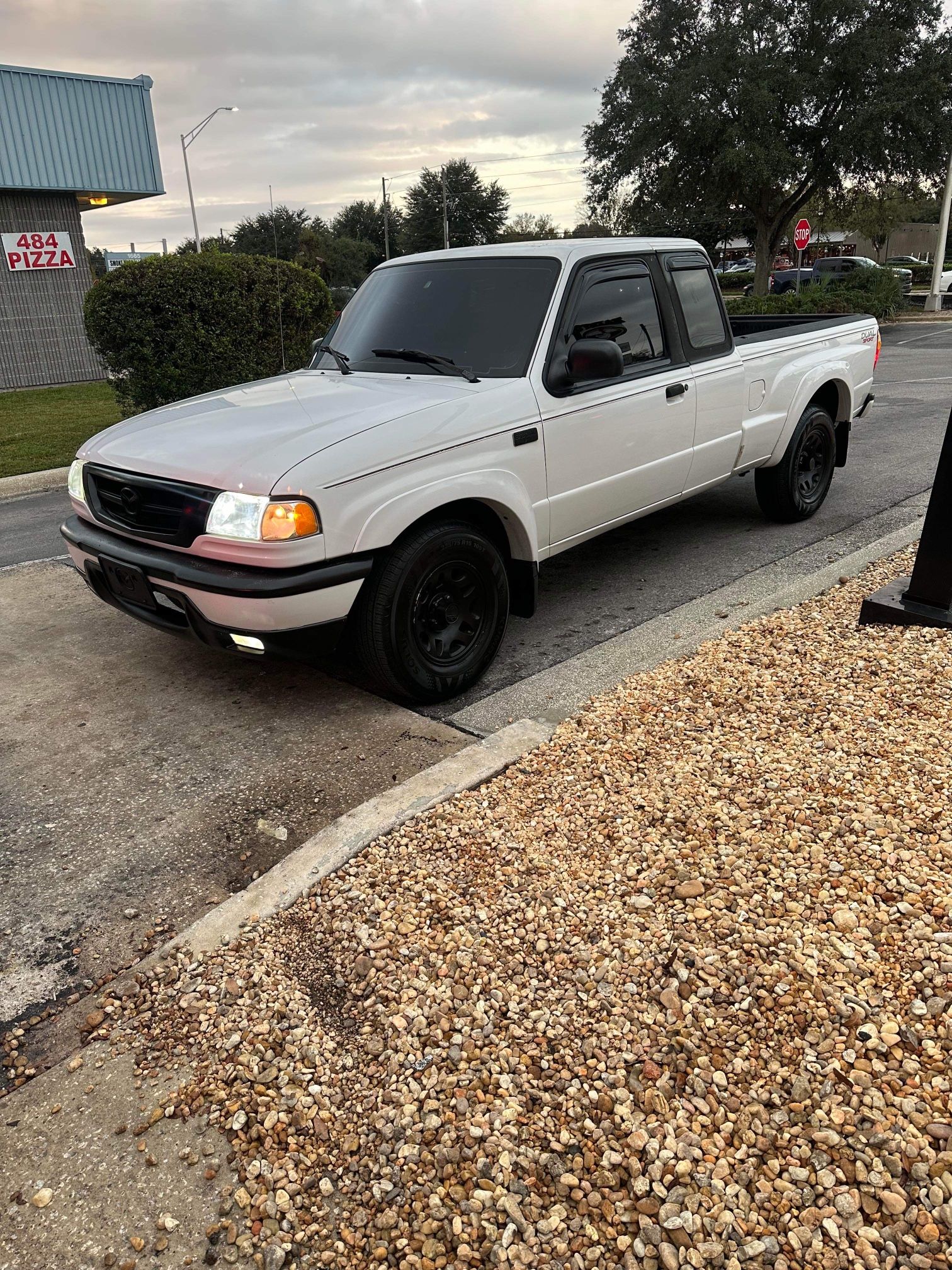 2002 Mazda B-Series Pickup