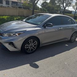 2023 KIA FORTE GT LINE