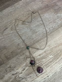Gold Chain Necklace with Geometric Stone Pendant