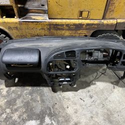 Mitsubishi Lancer Dash