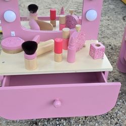 Kids Toy Vanity 