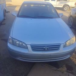 2000 Toyota Camry
