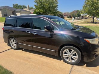 2011 Nissan Quest LE