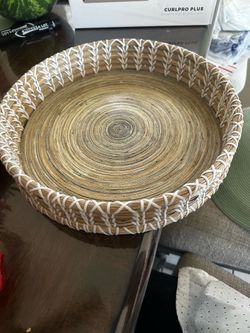Round tray