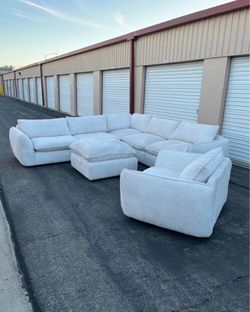 XL WHITE MODULAR SECTIONAL WITH OTTOMAN + SWIVEL CHAIR —-7 PIECE SET