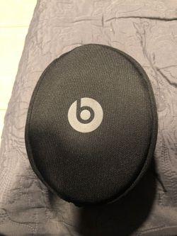 BRAND NEW BEATS SOLO3 CASE