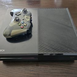 Xbox One With Controller 