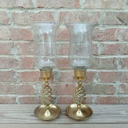 Vintage Brass Hurricane Lamp/Etched Glass Globe
