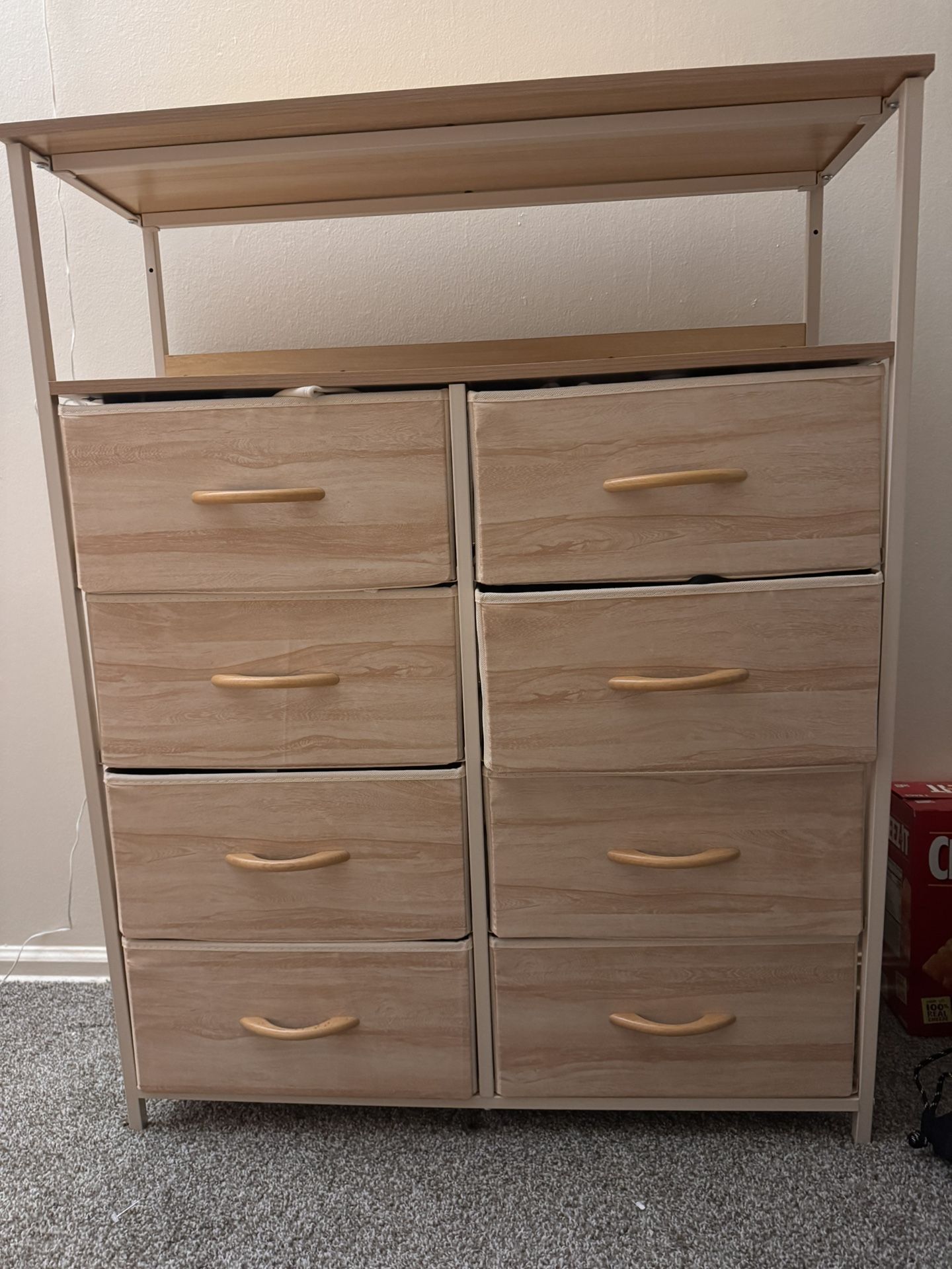 Bedroom Dresser with 8 Tier Drawers