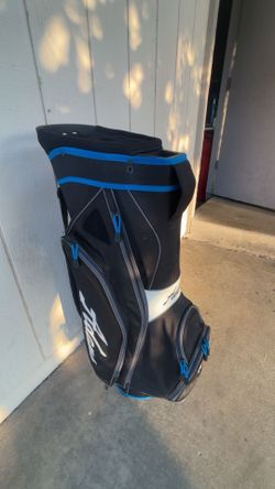 Adam’s idea blue golf bag