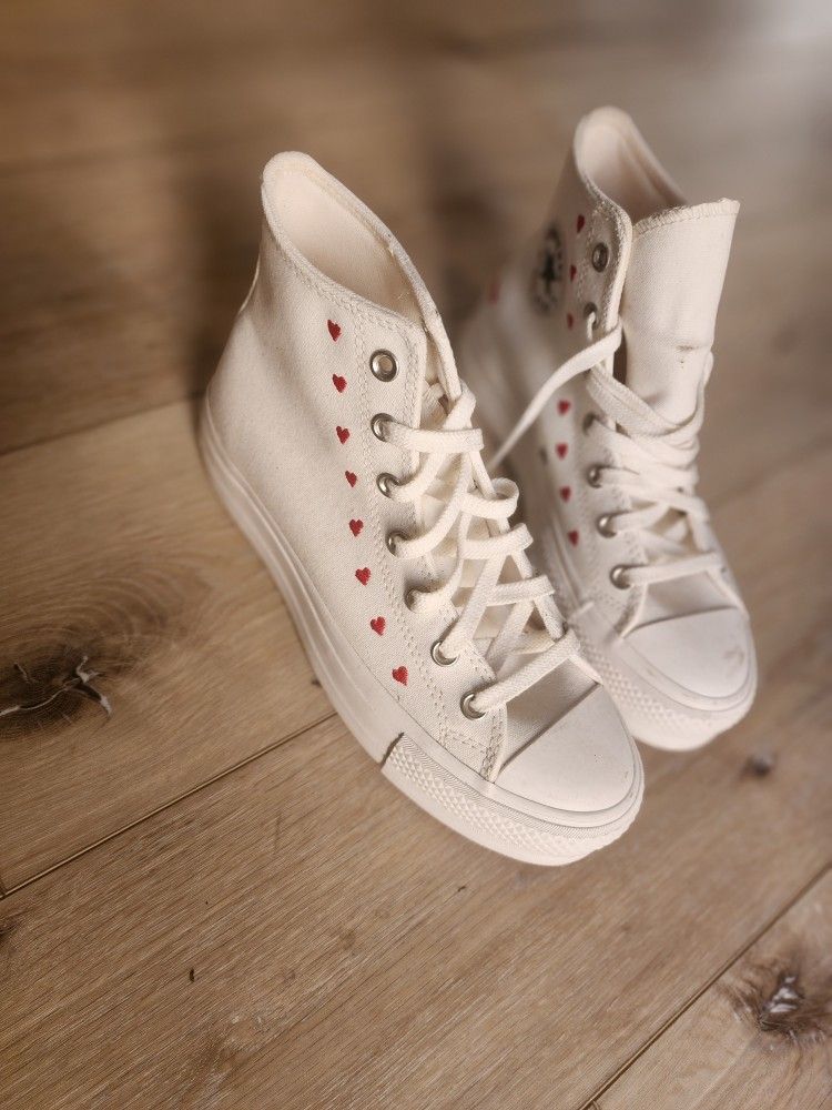 Converse womens size 8