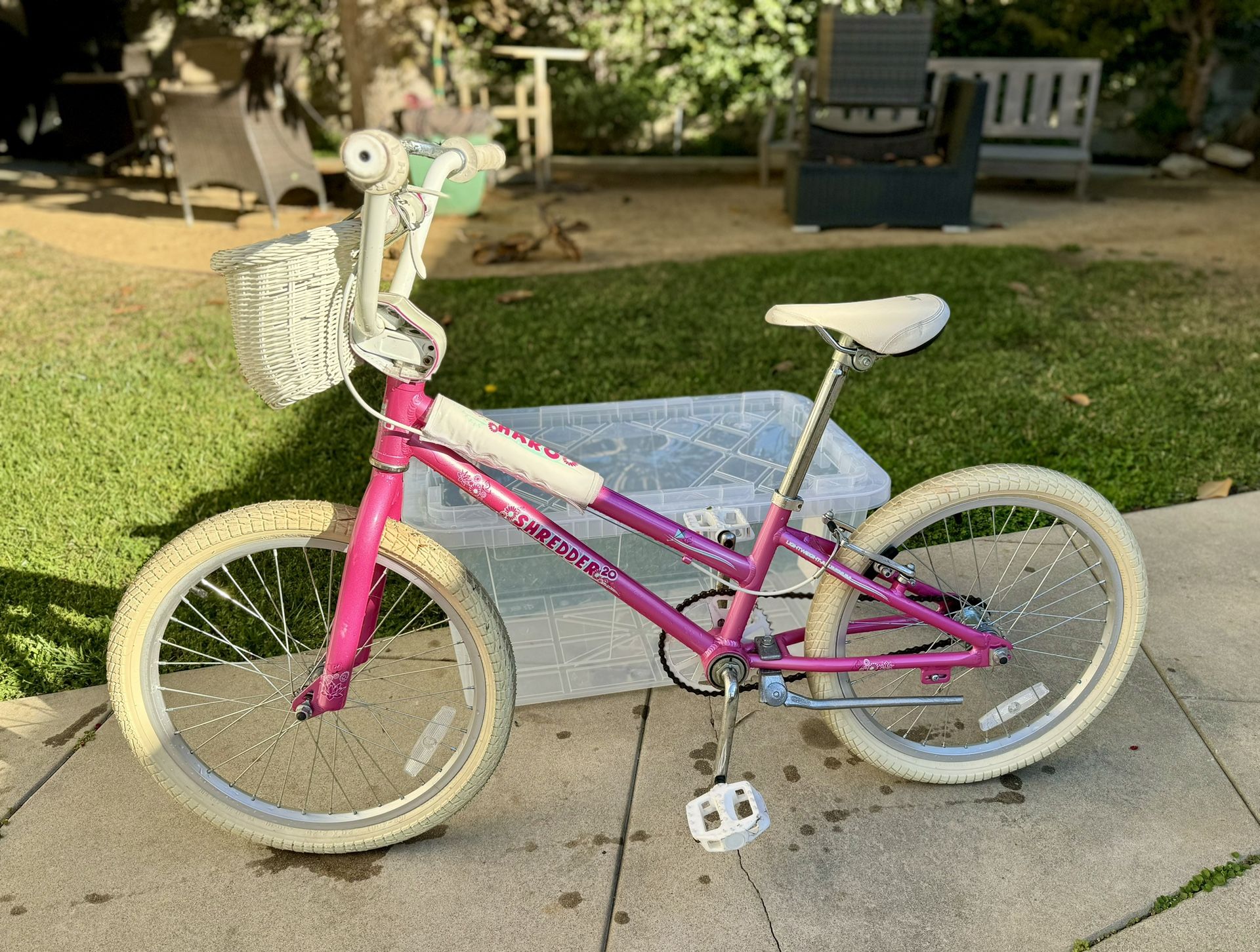 Haro Shredder 20” Girls Bicycle Pink