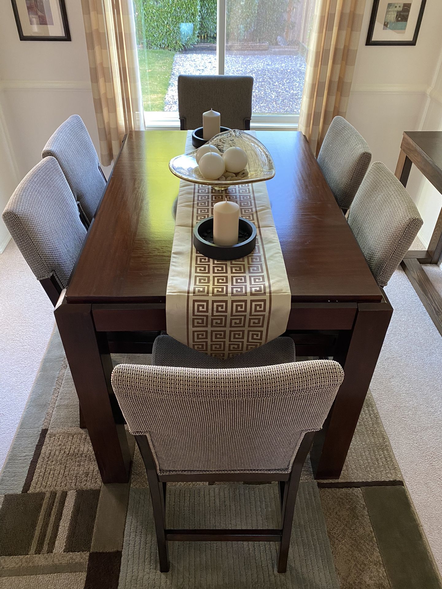 Newer dining room set - table and 6 chairs - make your offer!!!