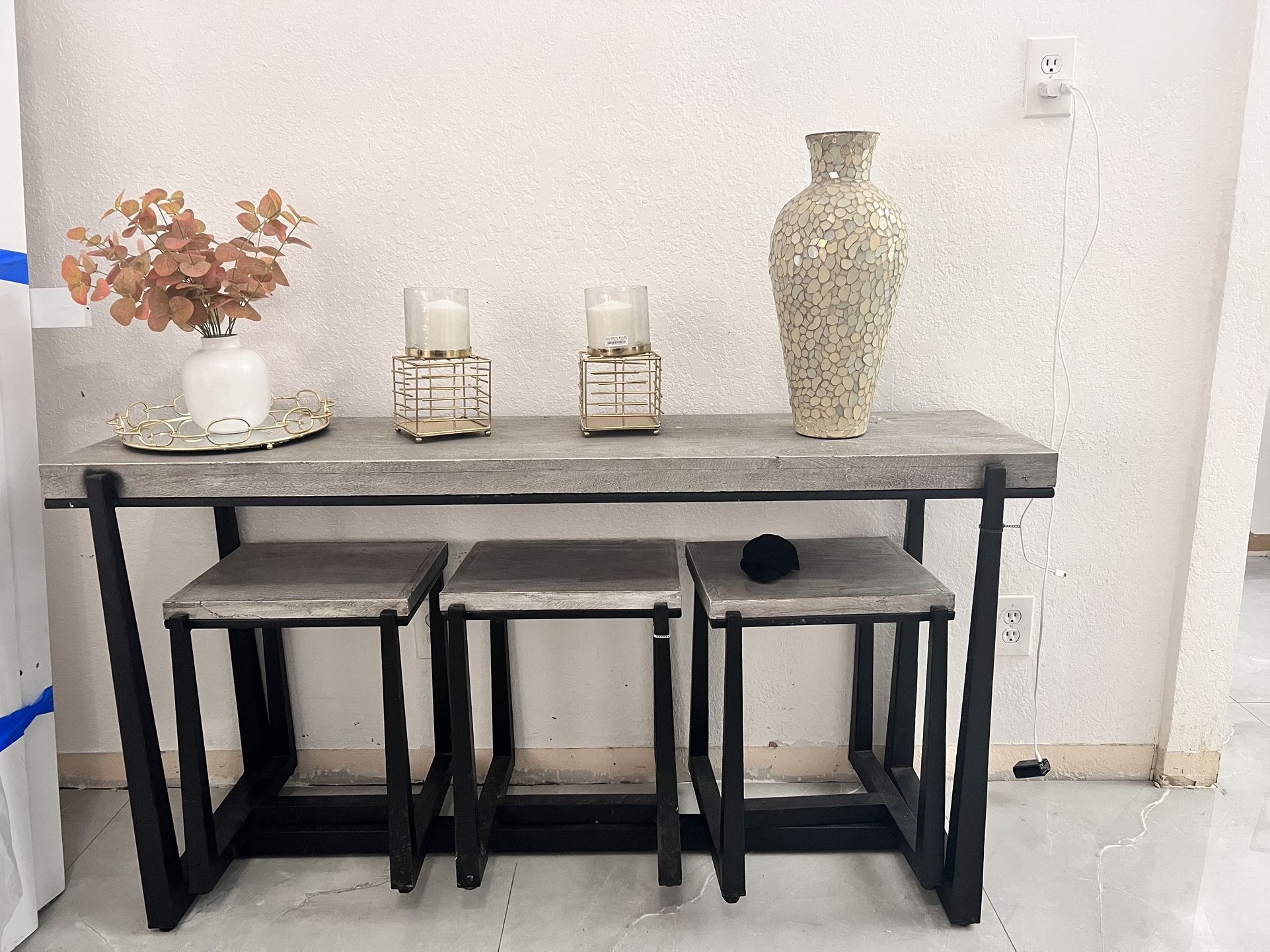 Consola. Table Console