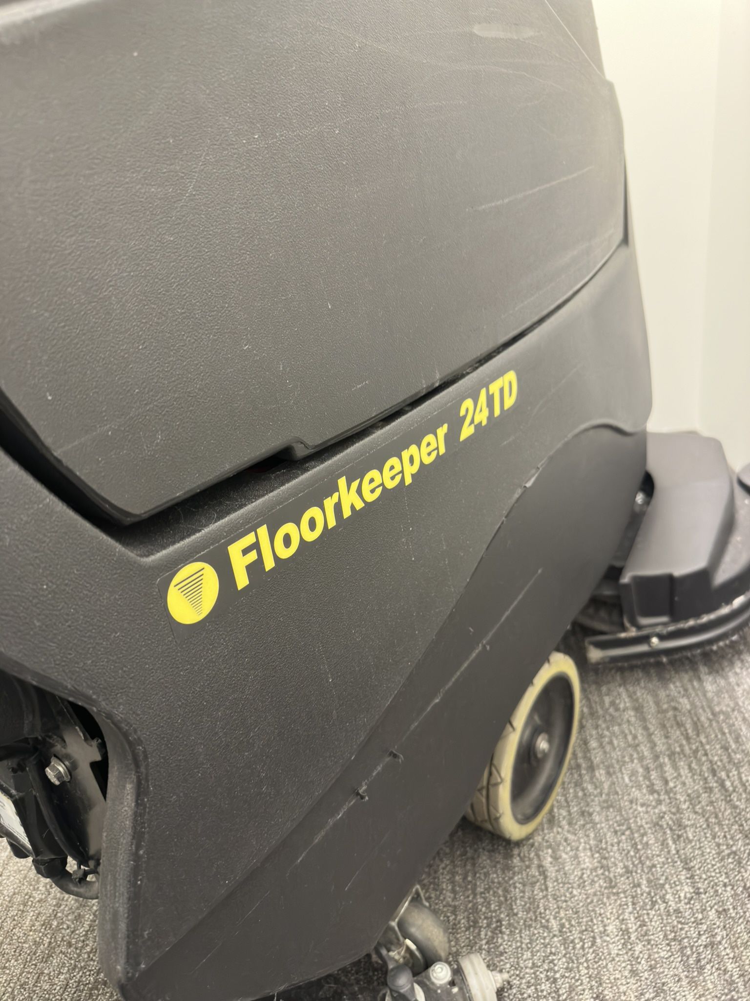 Tornado Floorkeeper FKS24TD