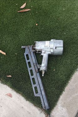 Hitachi pistola