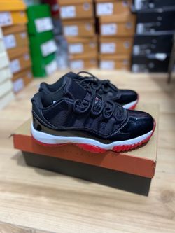 Bred Jordan 11 Lows All SIZES