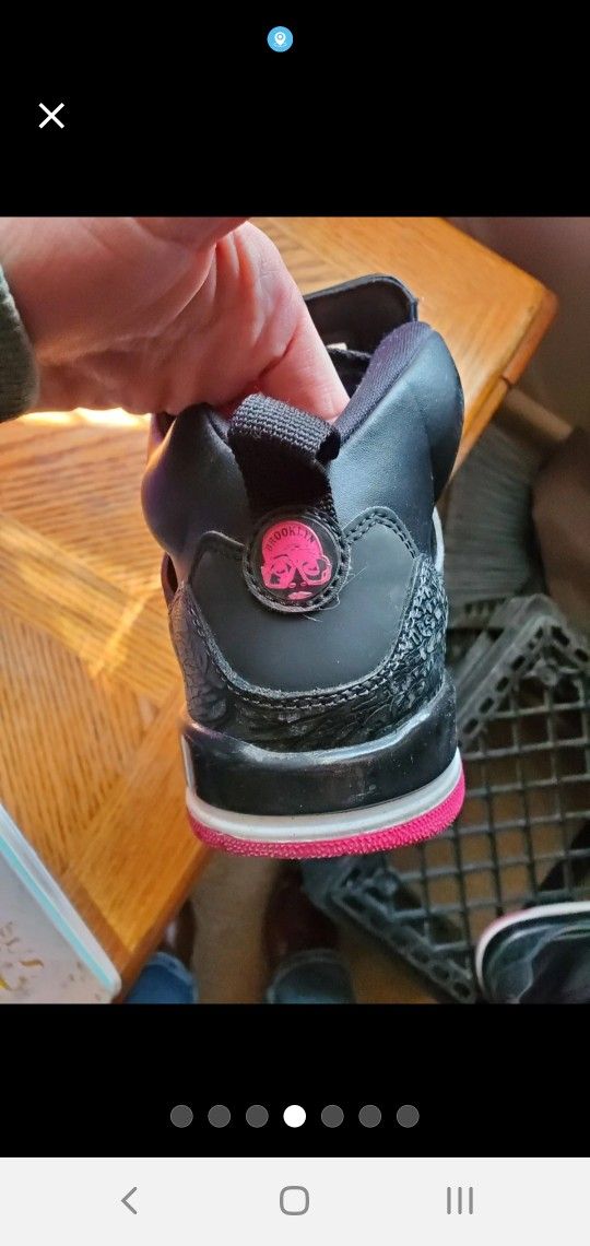 Woman Jordans Shoes Size 7y