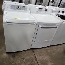 Lg Kenmore Large Capacity Washer Dryer Set 