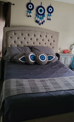 cojines y atrapa sueños de ojo turco
